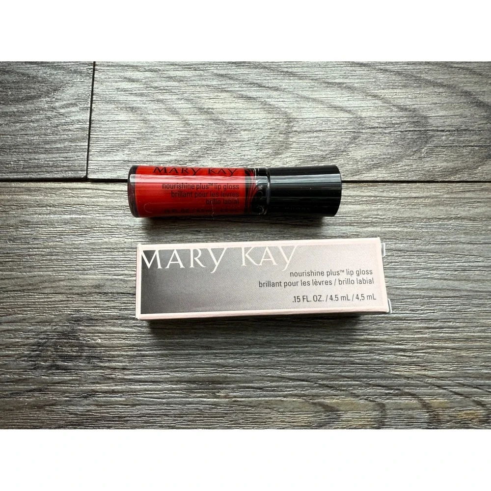 Mary Kay Nourishine Plus Lip‎ Gloss Rock N Red 4.5 mL .15 FL OZ New